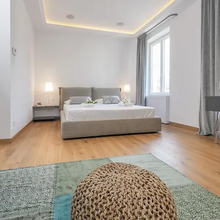 Riva Agava Waterfront سبليت